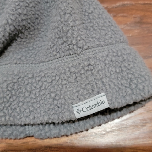 Columbia hat and gloves set - Picture 3 of 6